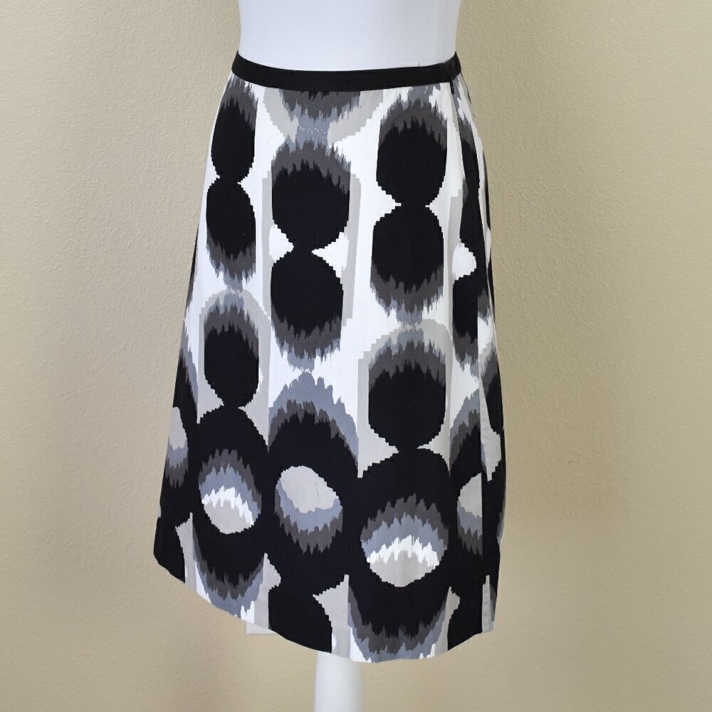 Boden Printed Knee Length A-Line Skirt - 6 - Picture 2 of 7